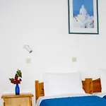 Semprou Περίσσα